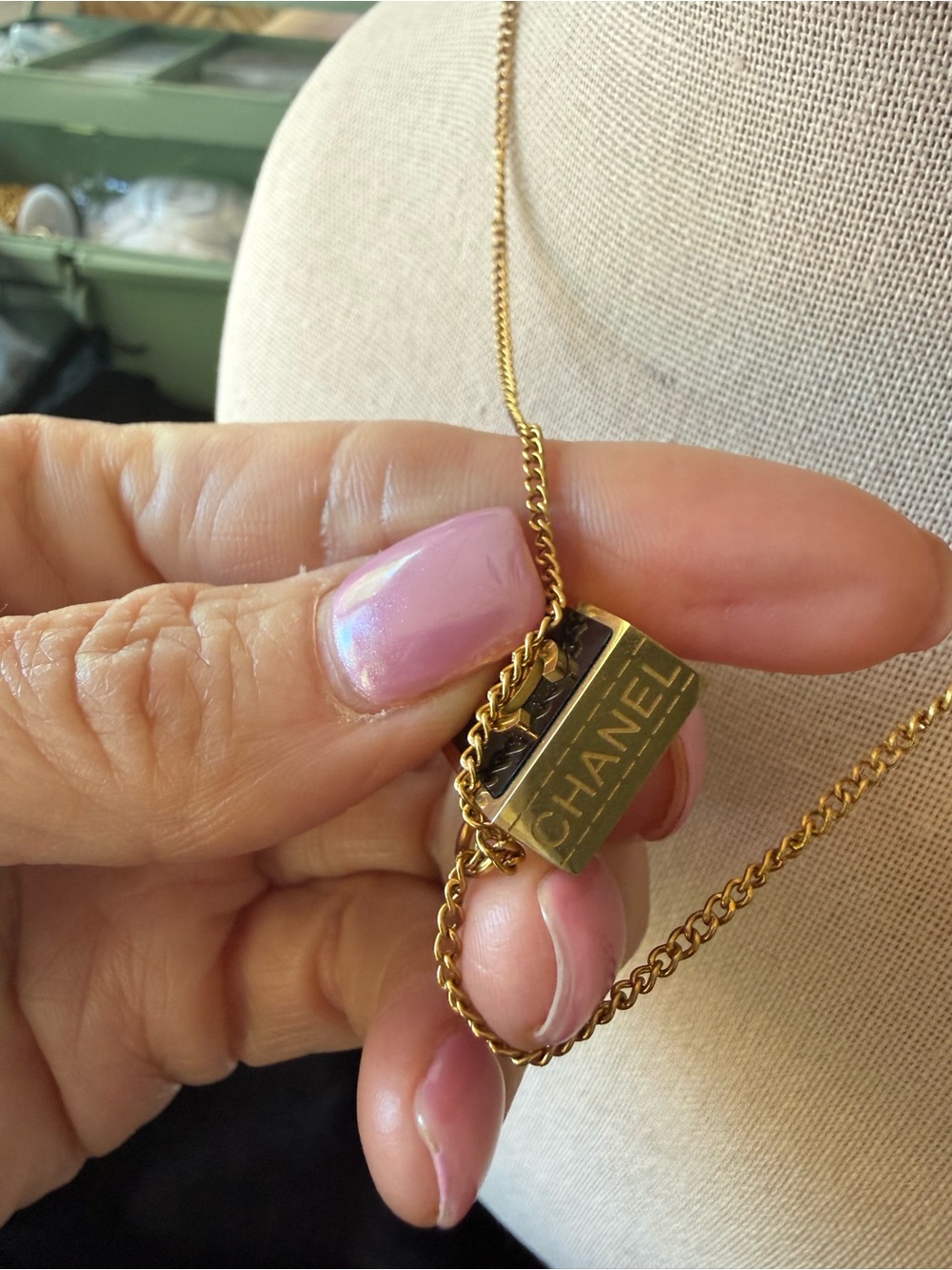 ChaneI Gold and Black Chunky Pendant on 17” Gold Necklace - Picture 9 of 14